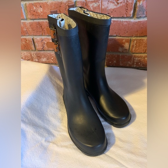 chooka Shoes - Chooka rain boots black, ladies adjustable buckles for calves Size 7